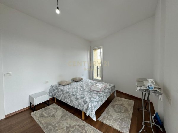 Tirane, jepet me qera apartament 2+1 Kati 8, 83 m² 650 € (Don Bosko)