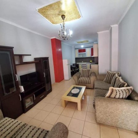Tirane, jepet me qera apartament 2+1+BLK Kati 4, 87 m² 350 Euro (rruga Saleksandri i Madh)
