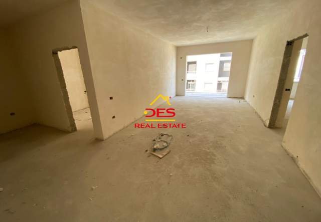 Vlore, ofert apartament 2+1+BLK Kati 4, 130 m² 221.000 Euro (Rruga Dhimiter Konomi, Vlore)