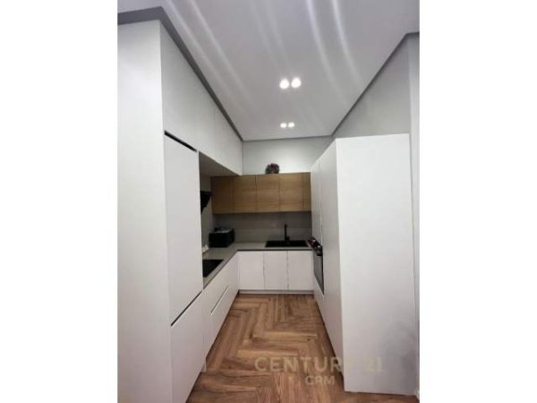 Tirane, jepet me qera apartament 1+1+A+BLK Kati 7, 69 m² 800 Euro (Kompleksi Delijorgji,Tirane)