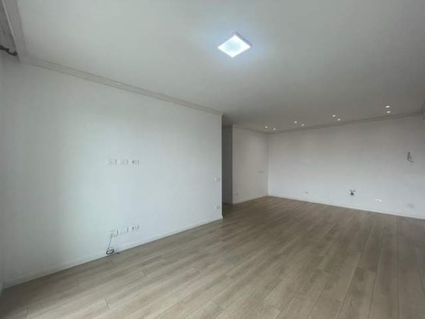 Tirane, jap me qera apartament 2+1+BLK+parkim  Kati 7, 110 m² 450 Euro (ASTIR)Residenca Future Home