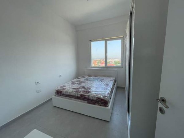 Tirane, jepet me qera 2+1+BLK Kati 3, 85 m² 300 Euro