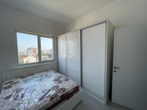 Tirane, jepet me qera 2+1+BLK Kati 3, 85 m² 300 Euro