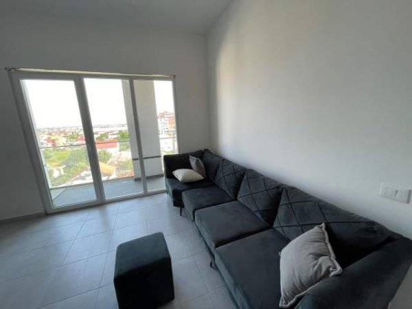 Tirane, jepet me qera 2+1+BLK Kati 3, 85 m² 300 Euro