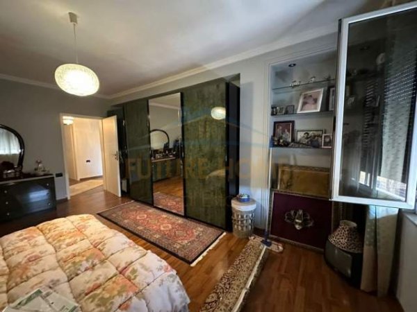 Tirane, shitet apartament 2+1 Kati 5, 126 m² 190.000 Euro (Myslym Shyri)