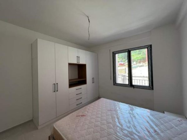 Tirane, shitet apartament 1+1+BLK Kati 1, 51 m² 121.000 Euro (kopshti Botanik)