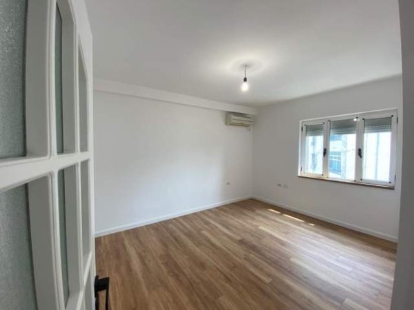 Tirane, shitet apartament 2+1+BLK Kati 6, 72 m² 98.000 Euro (prane Mozaikut)