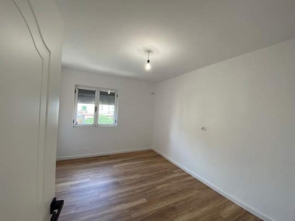 Tirane, shitet apartament 2+1+BLK Kati 6, 72 m² 98.000 Euro (prane Mozaikut)