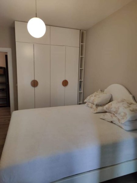 Tirane, Jepet me Qera Apartament 2+1+BLK Kati 5, 110 m² 1.000 Euro (Rruga e Kosovareve)