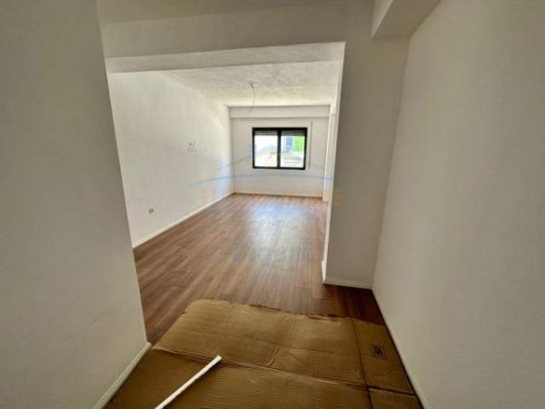Tirane, shes apartament 2+1+BLK Kati 1, 117 m² 165.000 Euro (Kodra e Diellit)