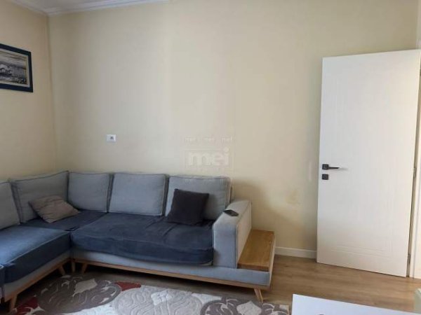 Tirane, shitet Vile 2+1+BLK Kati 1, 100 m² 180.000 Euro (Autostrada e Rinasit)