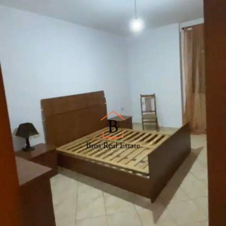 Tirane, jepet me qera apartament 1+1 Kati 9, 55 m² 350 Euro (21 Dhjetori,Hotel Mondial)