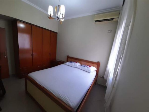 Tirane, jepet me qera 70 m² 450 Euro (Rruga Naim Frasheri)