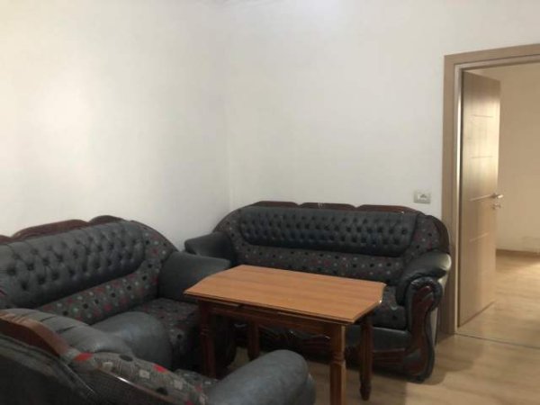 Tirane, jepet me qera apartament 2+1+BLK 90 m² 35.000 Leke (Rruga Teodor keko)