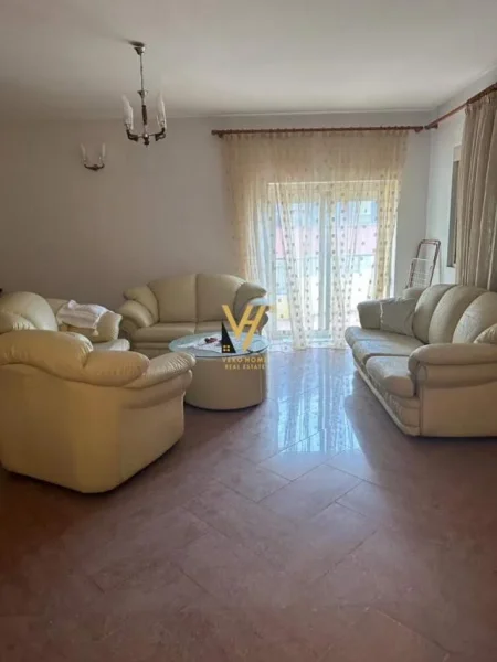Durres, shitet apartament 3+1 Kati 8, 165 m² 285.000 Euro (NE ZONEN E VOLLGES DURRES)
