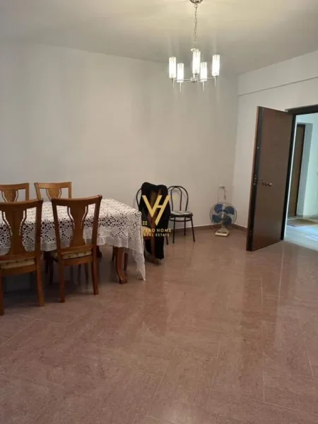Durres, shitet apartament 3+1 Kati 8, 165 m² 285.000 Euro (NE ZONEN E VOLLGES DURRES)