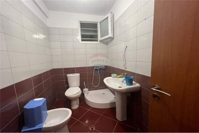 Tirane, jepet me qera apartament 2+1 Kati 1, 86 m² 450 Euro (Rruga Sokrat Miho - Astir, Shqipëri)