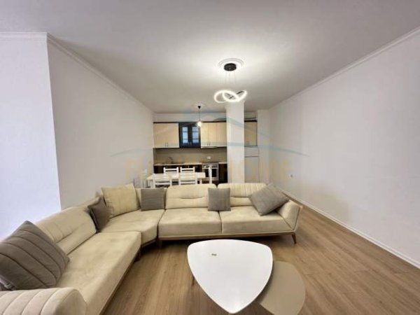 Tirane, shitet apartament 2+1 Kati 1, 107 m² 99.000 Euro (Yzberisht)