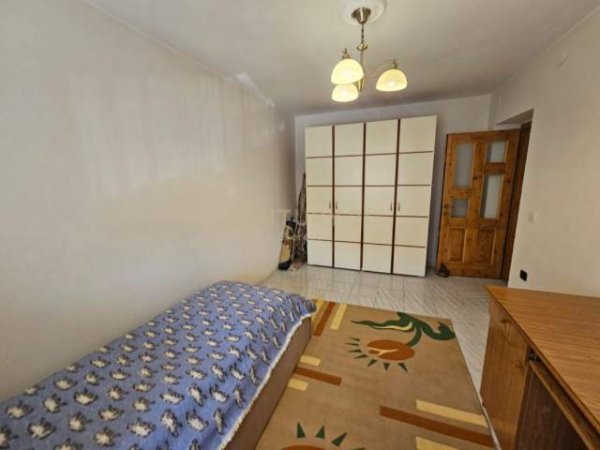 Tirane, jepet me qera apartament 2+1+BLK Kati 2, 70 m² 400 Euro (Rr. Mihal Grameno, Tregu Elektrik)