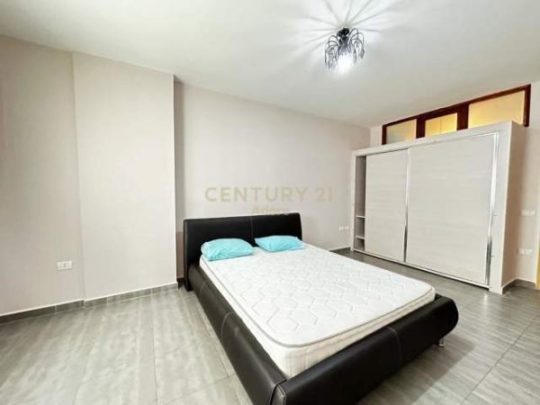Tirane, jepet me qera apartament 2+1+BLK Kati 3, 107 m² 400 Euro (Yzberish)