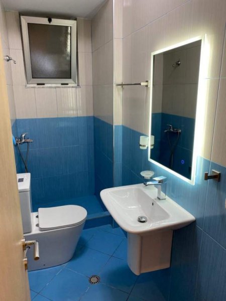 Tirane, shitet apartament 2+1 Kati 10, 90 m² 155.000 Euro (Komuna e Parisit)