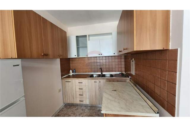 Tirane, shitet apartament 2+1+BLK Kati 4, 75 m² 125.000 Euro (Bulevardi Zogu I)