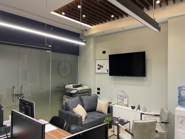 Tirane, shitet zyre e investuar Kati 0, 43 m² 85.000 € (Kodra e Diellit te Eleonora)