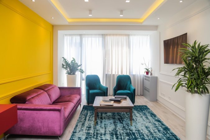 Tirane, jepet me qera zyre Kati 1, 35 m² 900 € 