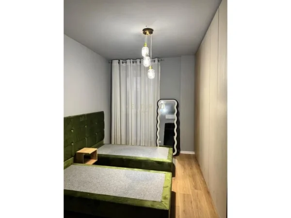 Tirane, jepet me qera apartament 2+1+Ballkon Kati 9, 99 m² 850 € (Don Bosko)