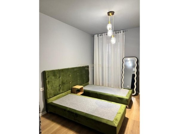 Tirane, jepet me qera apartament 2+1+Ballkon Kati 9, 99 m² 850 € (Don Bosko)