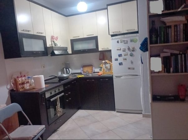 Tirane, Yzberisht jepet me qera apartament 1+1+Ballkon Kati 2, 60 m² 400 € (Rruga Ëngjëll Mashi, Tiranë, Albania)