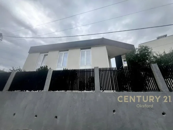 Tirane, shes Vile 3+1+Ballkon Kati 3, 230 m² 350.000 € (Farke)