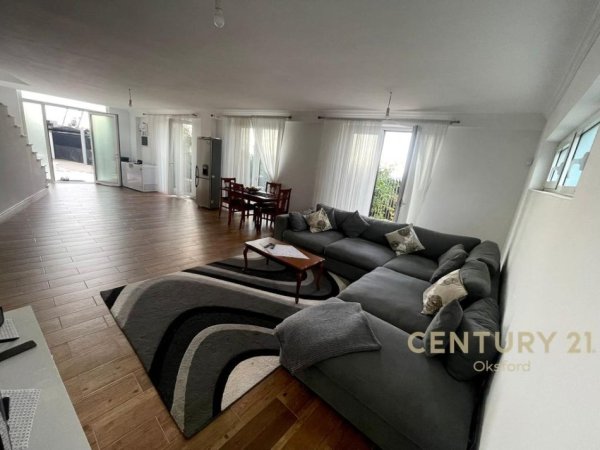 Tirane, shes Vile 3+1+Ballkon Kati 3, 230 m² 350.000 € (Farke)