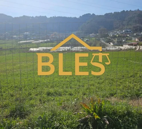 Tirane, shitet toke , (Fshati Gropje)