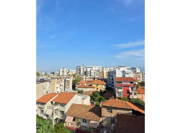 Tirane, shitet apartament 2+1+Ballkon Kati 6, 129 m² 230.000 € (Rruga Frederik Shiroka, pranë supermarket “Joena”)