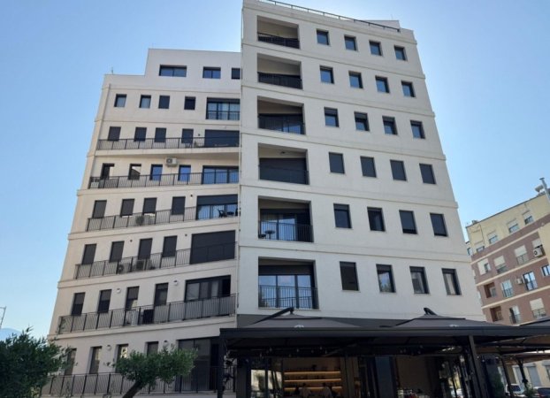 Tirane, shitet apartament 1+1+Ballkon , 73 m² 177.000 € (pranë Hotel Radisson, Liqeni i Thatë)