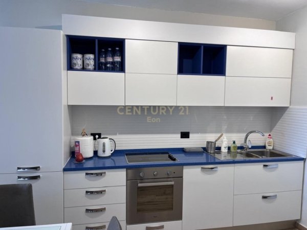 Durres, jepet me qera apartament 2+1+Aneks+Ballkon Kati 5, 138 m² 1.200 € (White Hill, Currila)