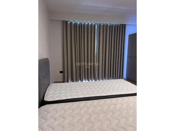 Durres, jepet me qera apartament 2+1+Aneks+Ballkon Kati 5, 138 m² 1.200 € (White Hill, Currila)