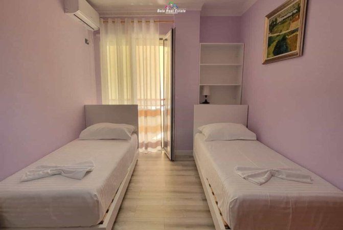 Tirane, jepet me qera apartament 2+1+Ballkon Kati 5, 140 m² 1.000 € (Komuna E Parisit)