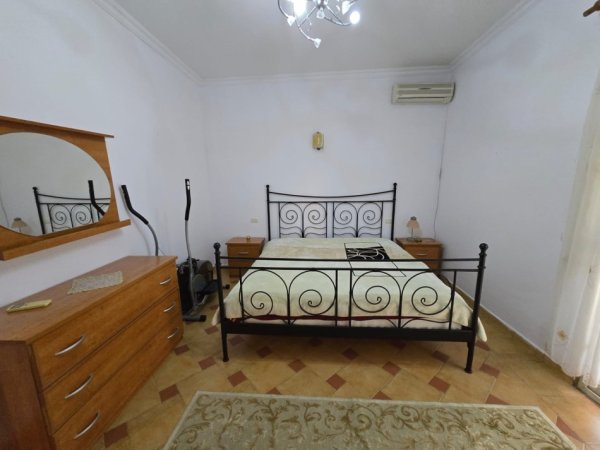 Durres, jepet me qera apartament 2+1+Aneks+Ballkon Kati 2, 130 m² 500 € 