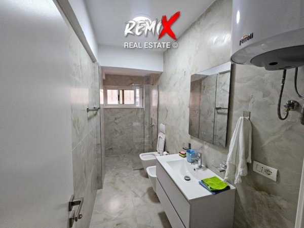 Durres, jepet me qera zyre Kati 0, 45 m² 300 € 