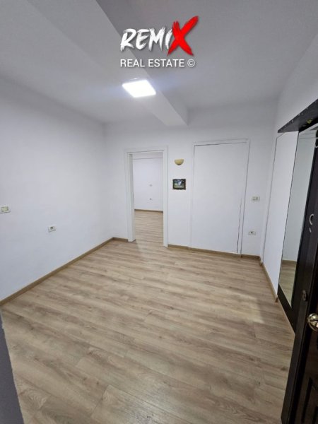 Durres, jepet me qera zyre Kati 0, 45 m² 300 € 