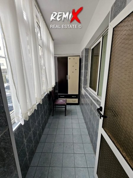 Durres, jepet me qera zyre Kati 0, 45 m² 300 € 