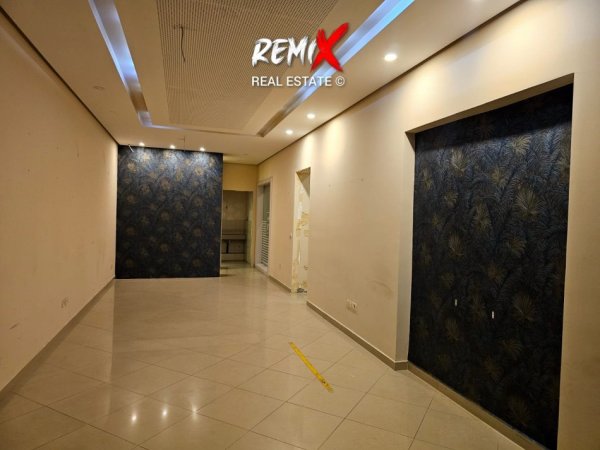 Durres, jepet me qera zyre Kati 0, 92 m² 850 € 
