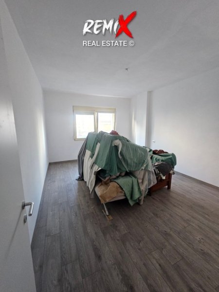 Durres, jepet me qera ambjent biznesi Kati 2, 150 m² 500 € 