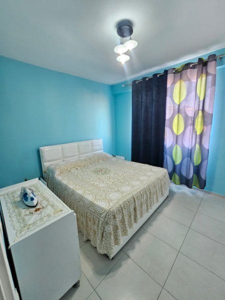 Durres, jepet me qera apartament 3+1+Aneks+Ballkon Kati 5, 130 m² 500 € 