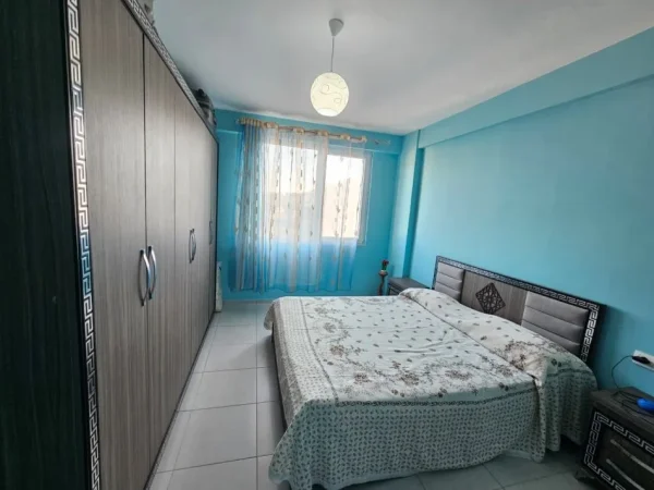Durres, jepet me qera apartament 3+1+Aneks+Ballkon Kati 5, 130 m² 500 € 