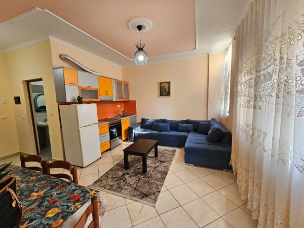 Golem, jepet me qera apartament 1+1+Aneks+Ballkon Kati 1, 60 m² 300 € 