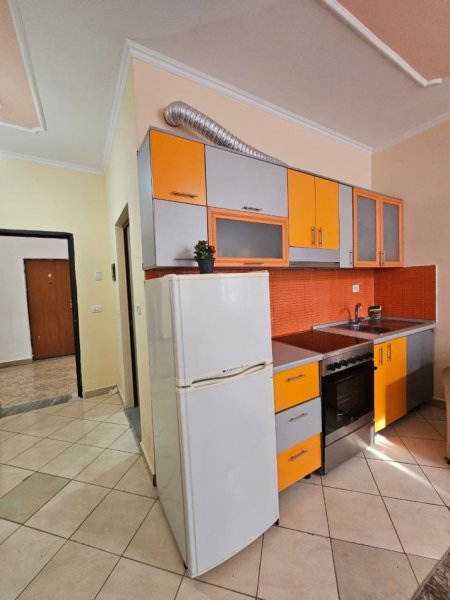 Golem, jepet me qera apartament 1+1+Aneks+Ballkon Kati 1, 60 m² 300 € 