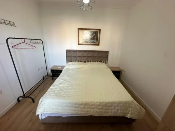 Tirane, jepet me qera apartament 1+1 Kati 4, 60 m² 500 € 